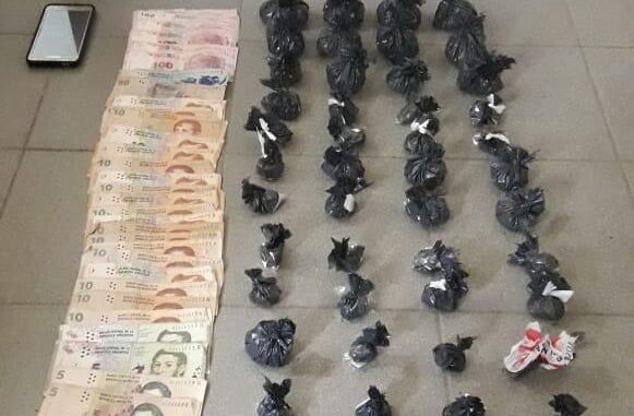 Detenidos por drogas San Nicolás 6